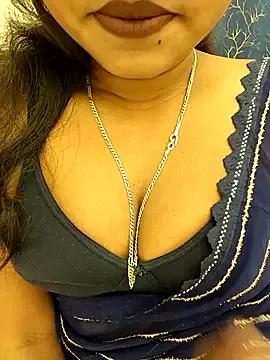 Sexy-suhana- from StripChat is Freechat