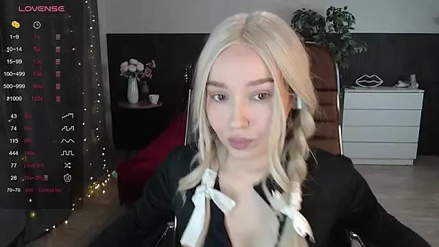 Mad beauty - checkout our excited streamers as they tease to their beloved melodies and slowly squirt for enjoyment to appease your wildest wishes.