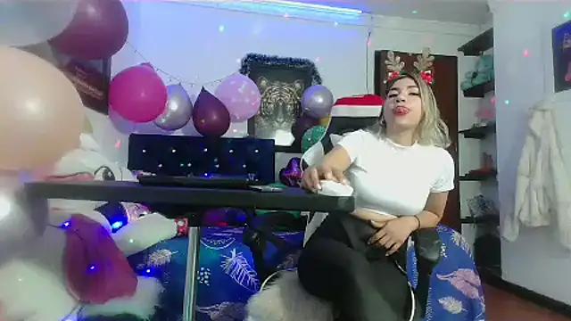 Mad beauty - checkout our excited streamers as they tease to their beloved melodies and slowly squirt for enjoyment to appease your wildest wishes.