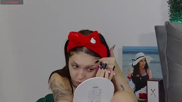 Mad beauty - checkout our excited streamers as they tease to their beloved melodies and slowly squirt for enjoyment to appease your wildest wishes.