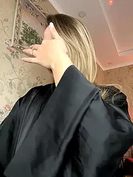 Mad beauty - checkout our excited streamers as they tease to their beloved melodies and slowly squirt for enjoyment to appease your wildest wishes.