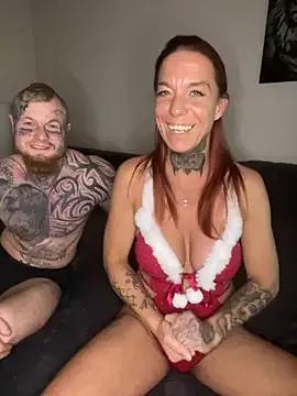 Photos of SexyInkedMiilfxx from StripChat is Freechat