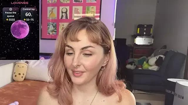 Mad beauty - checkout our excited streamers as they tease to their beloved melodies and slowly squirt for enjoyment to appease your wildest wishes.