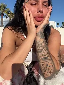 Mad beauty - checkout our excited streamers as they tease to their beloved melodies and slowly squirt for enjoyment to appease your wildest wishes.
