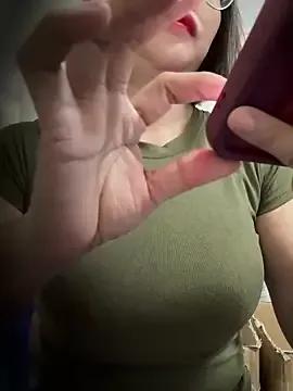 Sexyy_girl from StripChat is Freechat