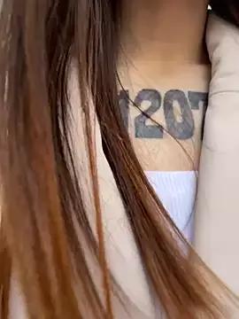 shuggybaby from StripChat is Freechat