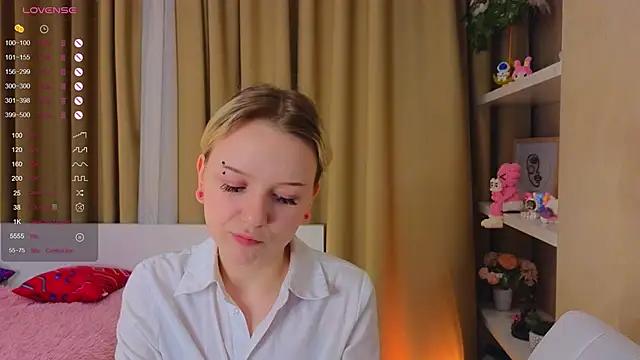 SilviaEllett from StripChat is Freechat