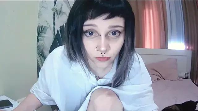 SineKiraReal from StripChat is Freechat