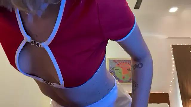 Mad beauty - checkout our excited streamers as they tease to their beloved melodies and slowly squirt for enjoyment to appease your wildest wishes.