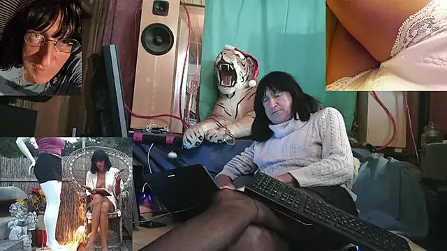 Mad beauty - checkout our excited streamers as they tease to their beloved melodies and slowly squirt for enjoyment to appease your wildest wishes.