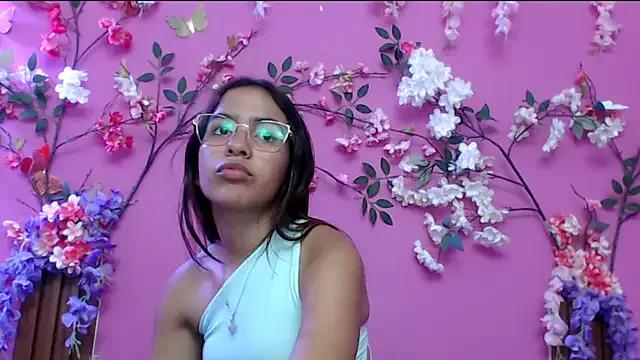 skinnysofia18 from StripChat is Freechat