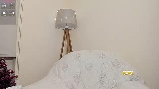 snowiie from StripChat is Freechat