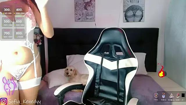 Mad beauty - checkout our excited streamers as they tease to their beloved melodies and slowly squirt for enjoyment to appease your wildest wishes.
