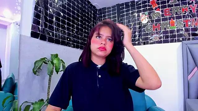 Sofia_villareal from StripChat is Freechat