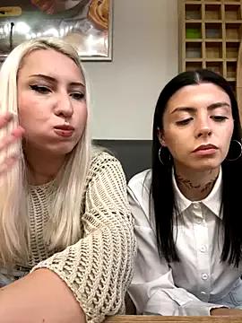 SofiVibezz from StripChat is Freechat