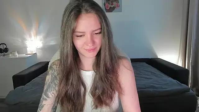 Mad beauty - checkout our excited streamers as they tease to their beloved melodies and slowly squirt for enjoyment to appease your wildest wishes.
