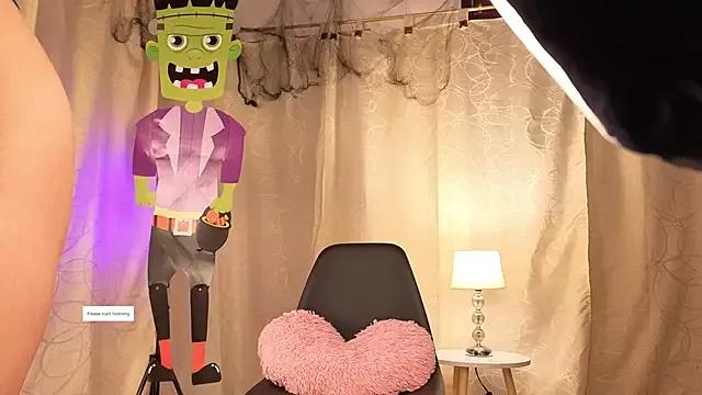 Mad beauty - checkout our excited streamers as they tease to their beloved melodies and slowly squirt for enjoyment to appease your wildest wishes.