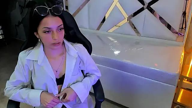 sophiadoll_tf from StripChat is Freechat