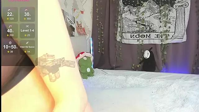 Mad beauty - checkout our excited streamers as they tease to their beloved melodies and slowly squirt for enjoyment to appease your wildest wishes.