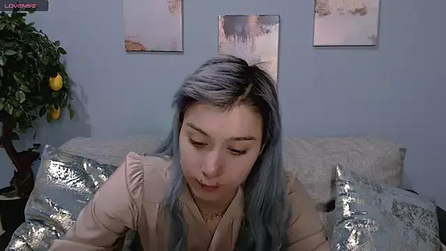 Mad beauty - checkout our excited streamers as they tease to their beloved melodies and slowly squirt for enjoyment to appease your wildest wishes.