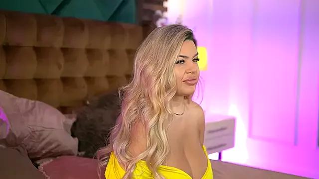 Mad beauty - checkout our excited streamers as they tease to their beloved melodies and slowly squirt for enjoyment to appease your wildest wishes.