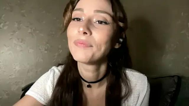 SophieDescoteaux from StripChat is Freechat
