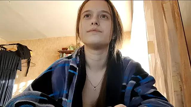 SophieHazely from StripChat is Freechat