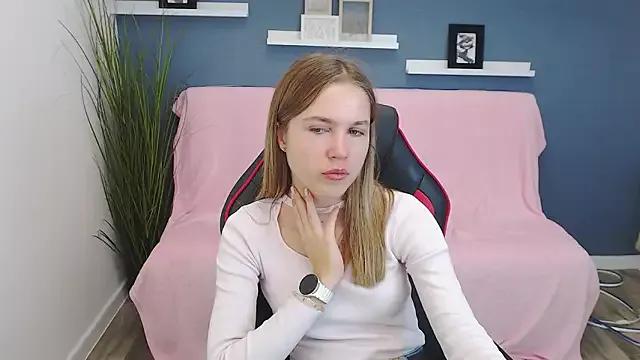 Spicy_Lexi from StripChat is Freechat