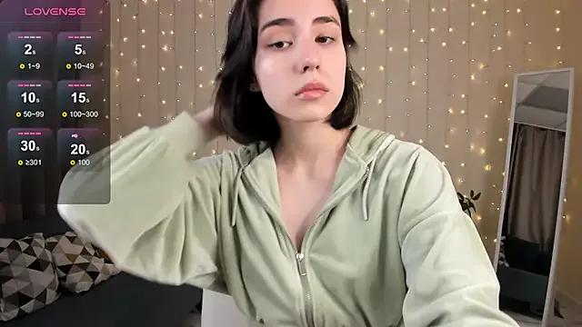 Stacy-Sharp from StripChat is Freechat