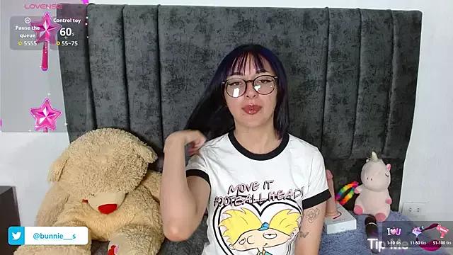 Mad beauty - checkout our excited streamers as they tease to their beloved melodies and slowly squirt for enjoyment to appease your wildest wishes.