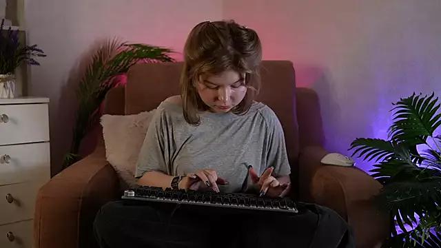 Mad beauty - checkout our excited streamers as they tease to their beloved melodies and slowly squirt for enjoyment to appease your wildest wishes.