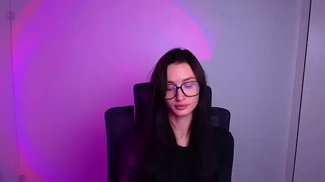 Stella_XO from StripChat is Freechat