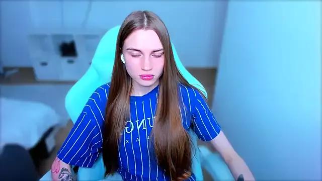 Mad beauty - checkout our excited streamers as they tease to their beloved melodies and slowly squirt for enjoyment to appease your wildest wishes.