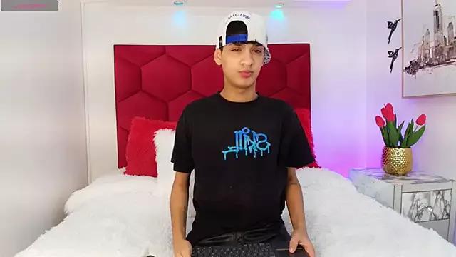Steven_Parker from StripChat is Freechat