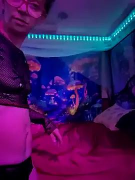 Mad beauty - checkout our excited streamers as they tease to their beloved melodies and slowly squirt for enjoyment to appease your wildest wishes.