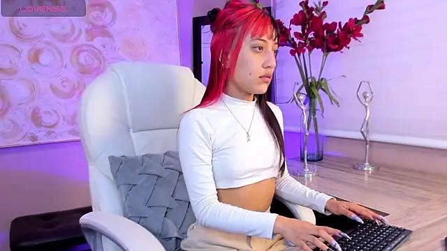 Mad beauty - checkout our excited streamers as they tease to their beloved melodies and slowly squirt for enjoyment to appease your wildest wishes.