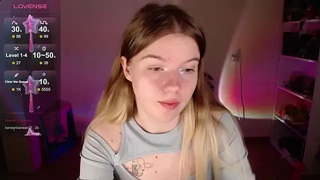 Mad beauty - checkout our excited streamers as they tease to their beloved melodies and slowly squirt for enjoyment to appease your wildest wishes.