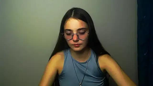 Sun_Shine__ from StripChat is Freechat