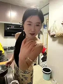 sunny-520 from StripChat is Freechat