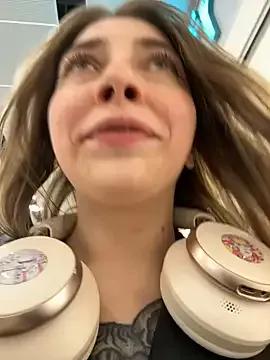 Mad beauty - checkout our excited streamers as they tease to their beloved melodies and slowly squirt for enjoyment to appease your wildest wishes.