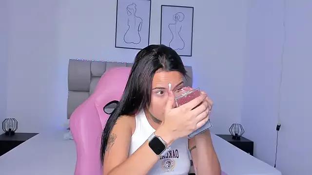 Mad beauty - checkout our excited streamers as they tease to their beloved melodies and slowly squirt for enjoyment to appease your wildest wishes.