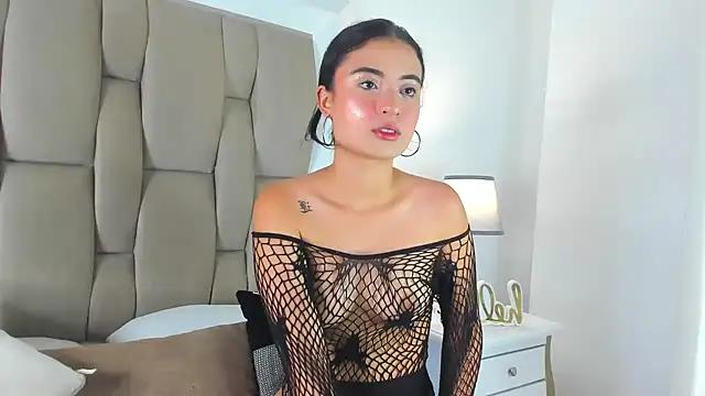 Mad beauty - checkout our excited streamers as they tease to their beloved melodies and slowly squirt for enjoyment to appease your wildest wishes.