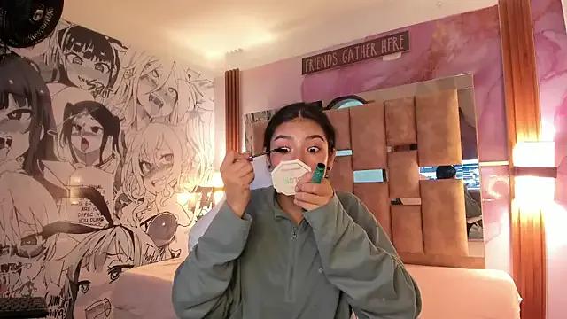 Mad beauty - checkout our excited streamers as they tease to their beloved melodies and slowly squirt for enjoyment to appease your wildest wishes.