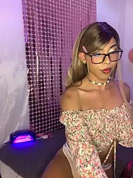 Sweet_Tyra_Doll from StripChat is Freechat