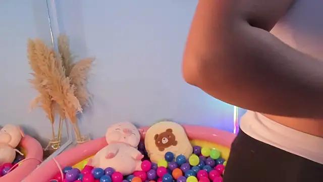 sweetie_pixiex from StripChat