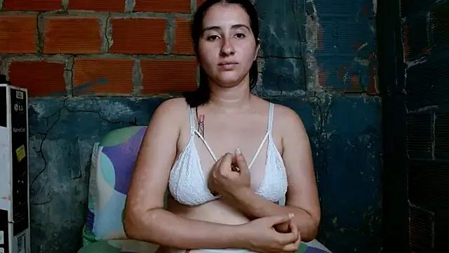 sweetmilk2106 from StripChat is Freechat