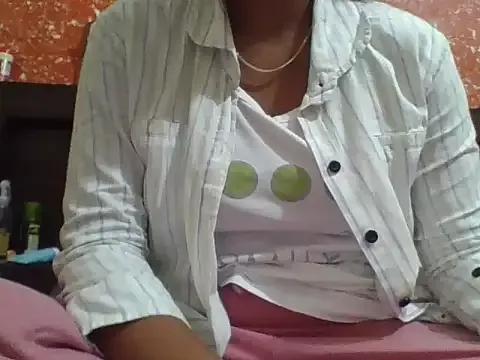 sweety0033 from StripChat is Freechat