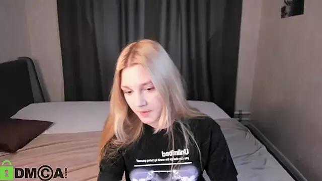 Sylvia_Ortiz from StripChat is Freechat