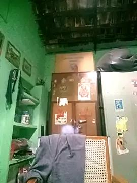 Tamil_Monii from StripChat is Freechat