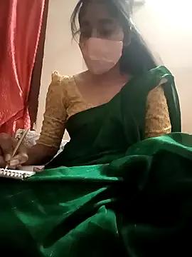 Tamil_White_Rose from StripChat is Freechat